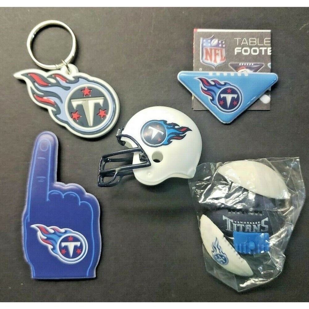 Tennessee Titans Football Vending Charms Lot of 5 Puzzle Helmet Key Chain 292